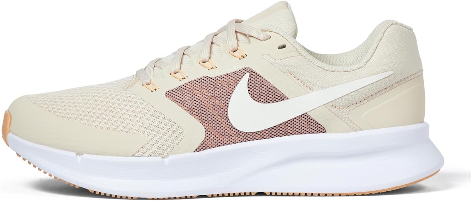 Nike Women’s Run Swift 3 Sneaker
